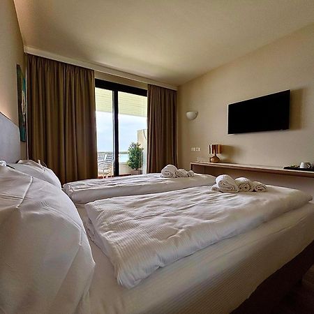 Hotel Aquila D'Oro Desenzano Desenzano del Garda Luaran gambar