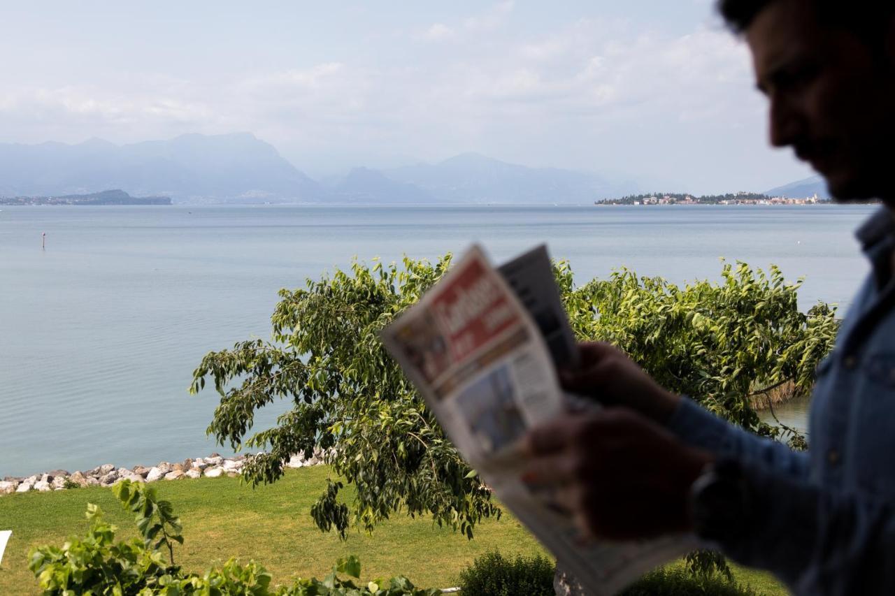 Hotel Aquila D'Oro Desenzano Desenzano del Garda Luaran gambar