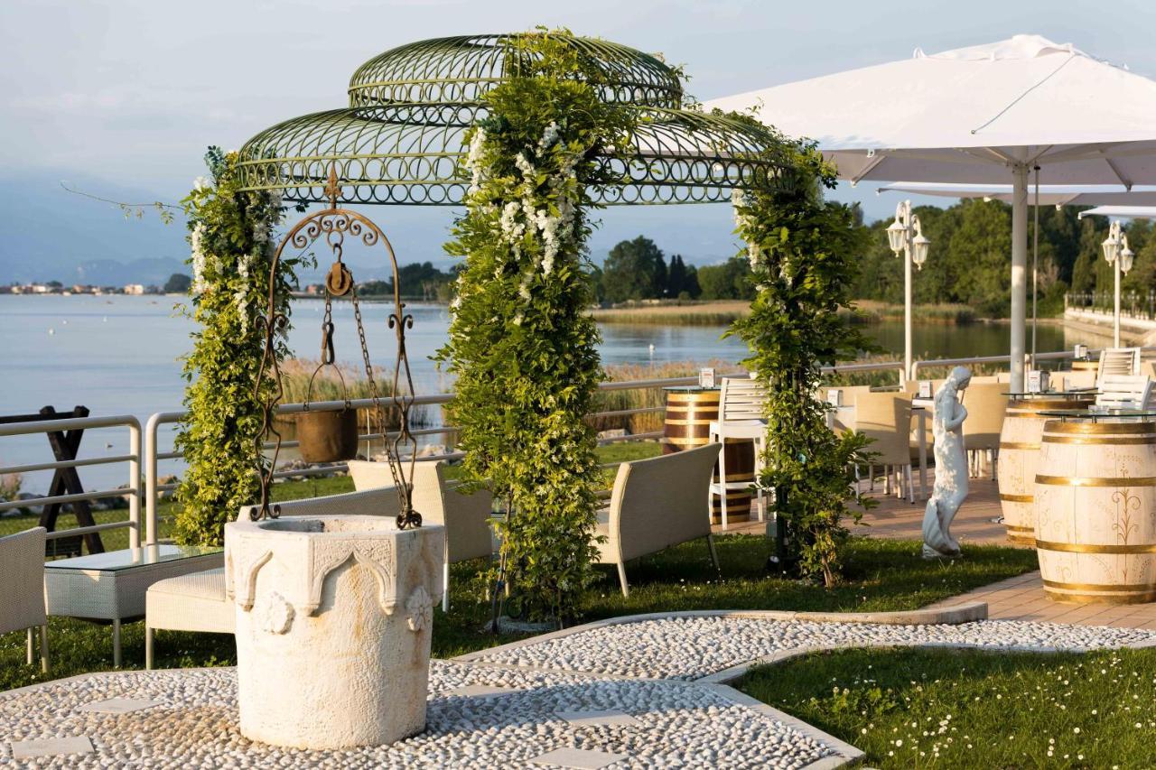 Hotel Aquila D'Oro Desenzano Desenzano del Garda Luaran gambar