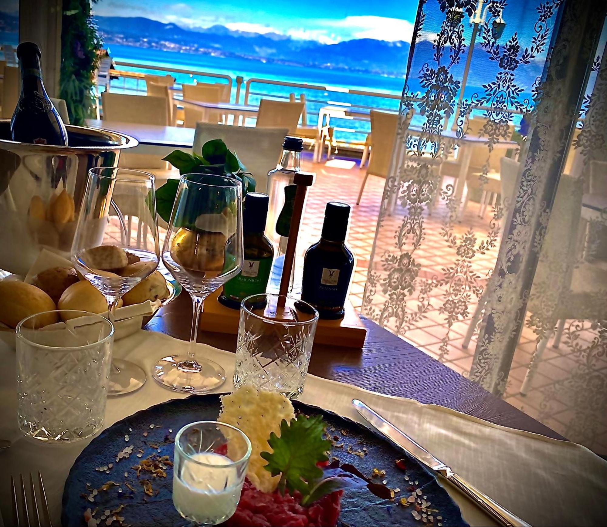 Hotel Aquila D'Oro Desenzano Desenzano del Garda Luaran gambar